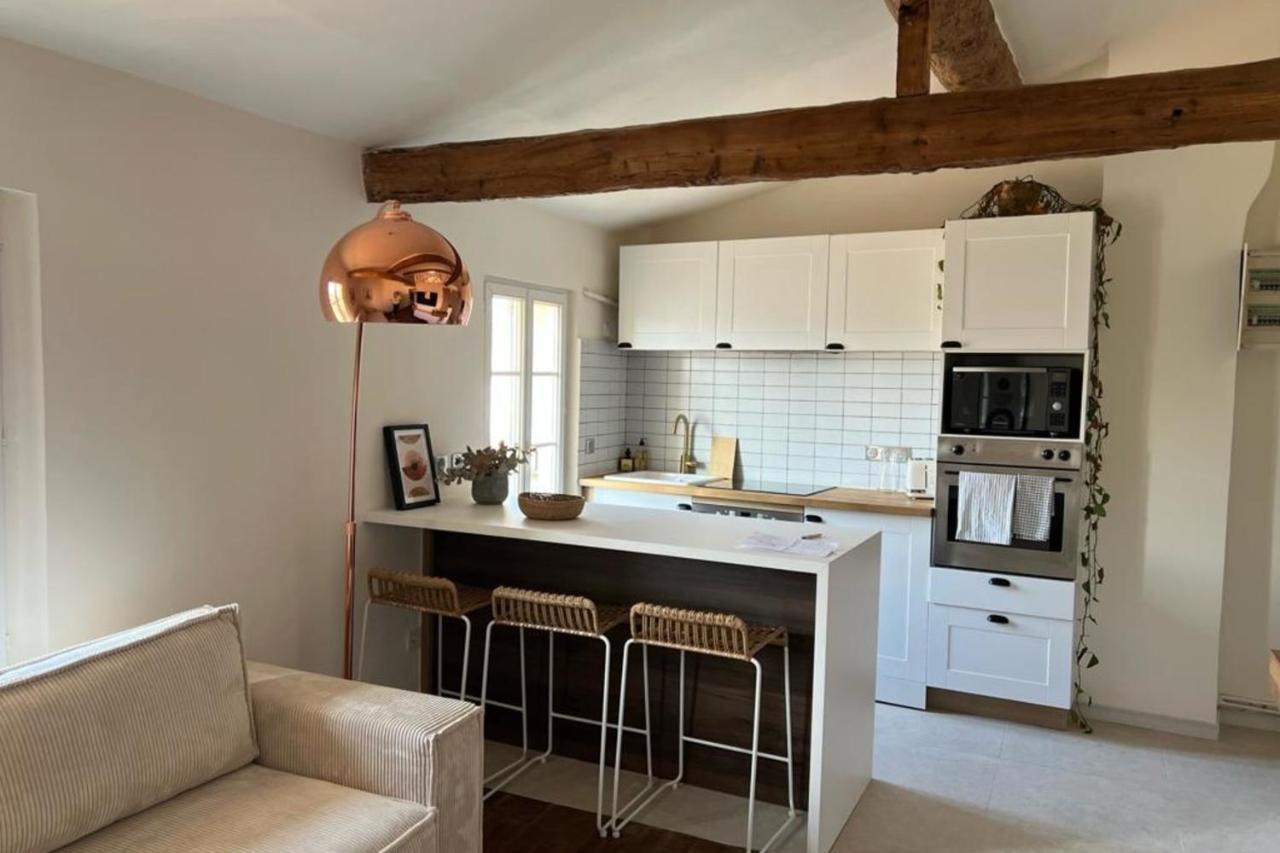 Apartment With Mediterranean Charm In The Heart Of The Provencal Market Antibes Ngoại thất bức ảnh