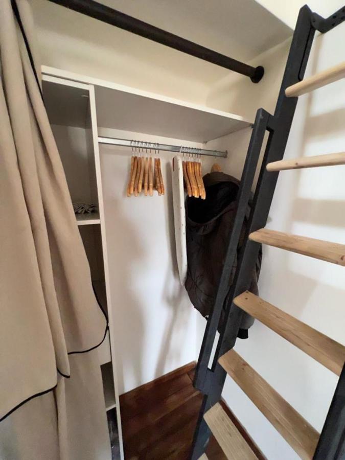 Apartment With Mediterranean Charm In The Heart Of The Provencal Market Antibes Ngoại thất bức ảnh