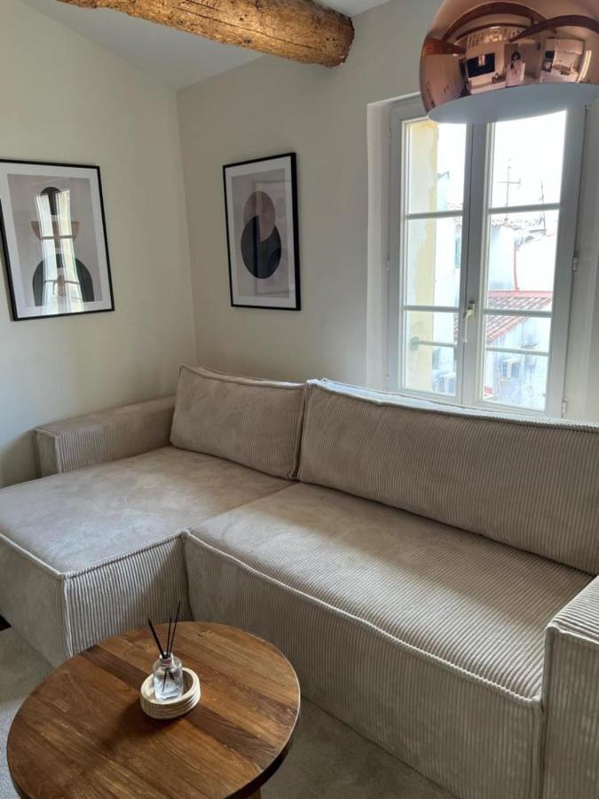 Apartment With Mediterranean Charm In The Heart Of The Provencal Market Antibes Ngoại thất bức ảnh
